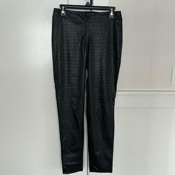 Max Studio Black Faux Leather Croc Embossed Print Skinny Pants Women’s Size M - Picture 2 of 13